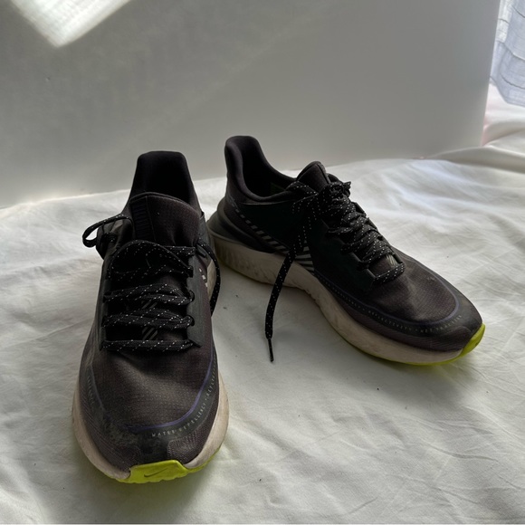 Original Nike Legend React Shoes size 7.5 - Picture 5 of 7